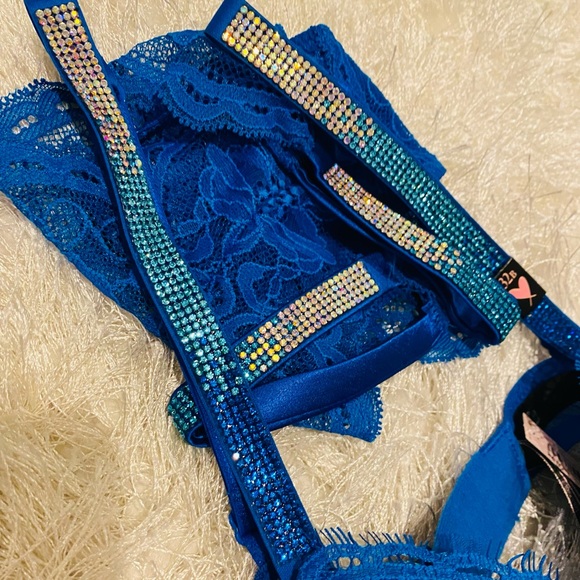 VS Rhinestone Bundle - Picture 16 of 16